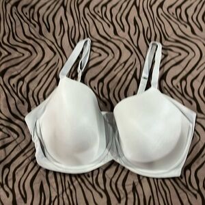 Wacoal 36DDD bra.